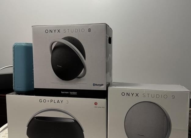 Sony представила стереосистему из трёх беспроводных колонок с объёмным звуком