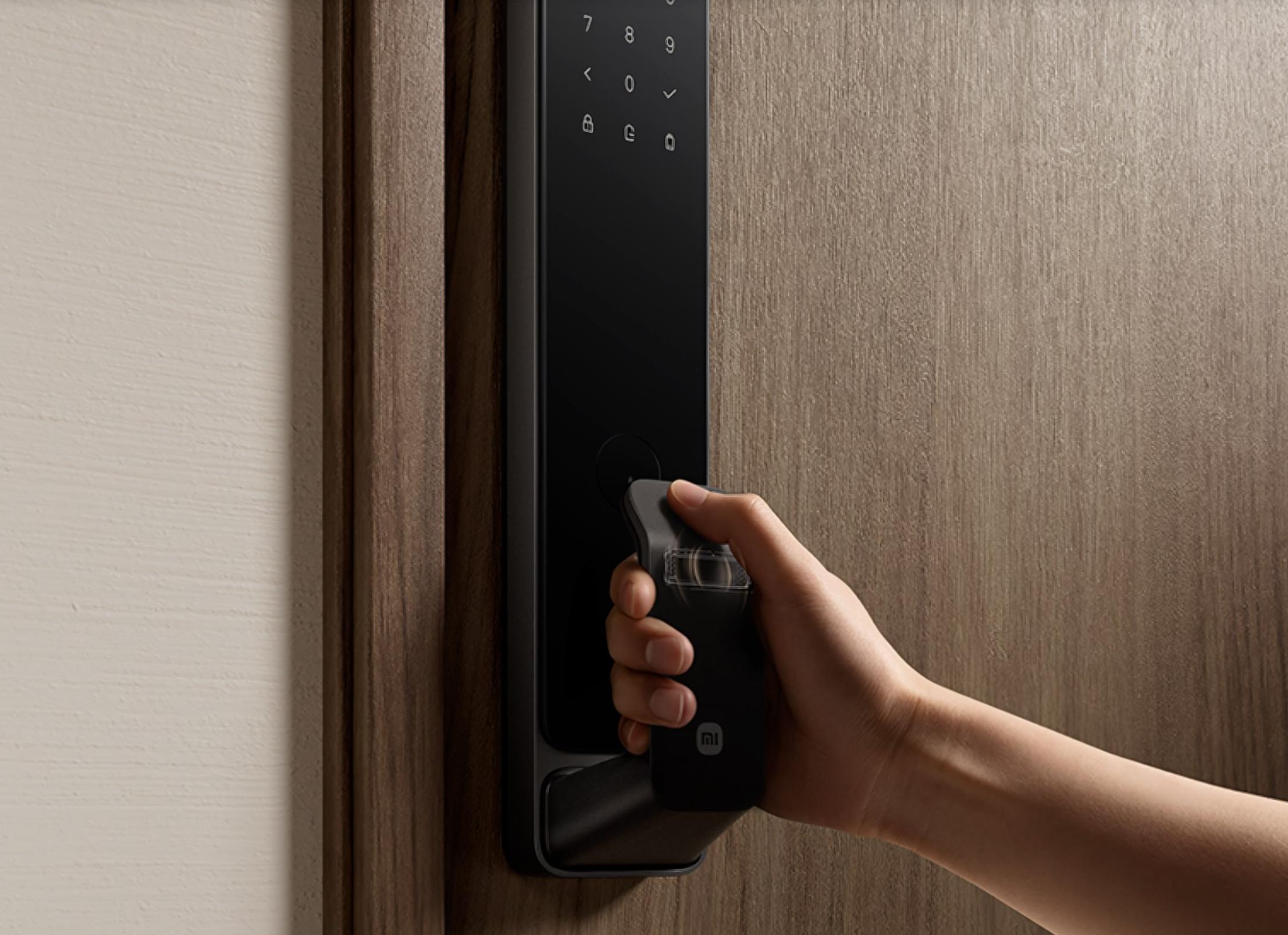 Xiaomi представила дверной замок, открываемый пальцем или смартфоном