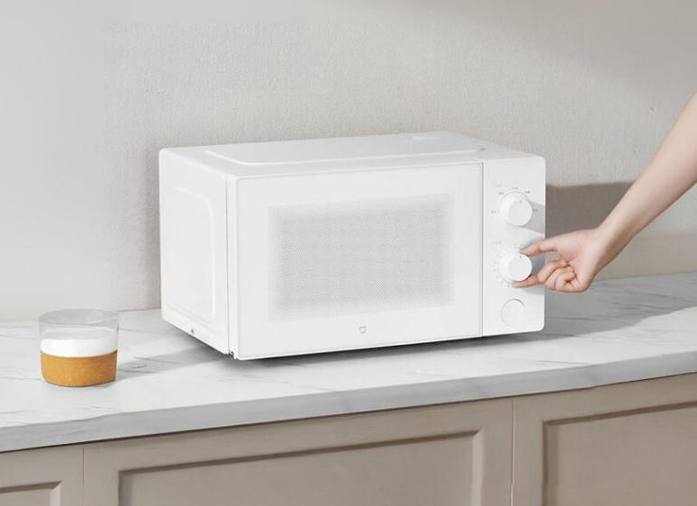 Xiaomi представила крошечную бюджетную духовку