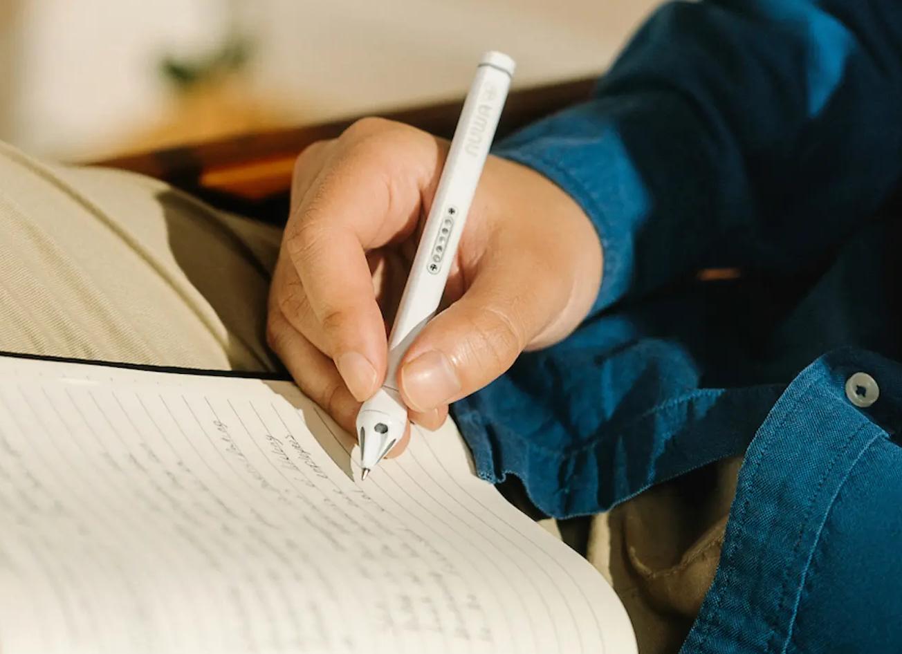 Штука дня: Nuwa Pen — шариковая ручка, которая оцифровывает записи