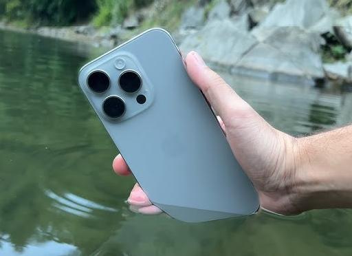 Влагозащиту iPhone 14 Pro Max, Samsung S23 Ultra и Xiaomi 13 Ultra проверили в экстремальном тесте